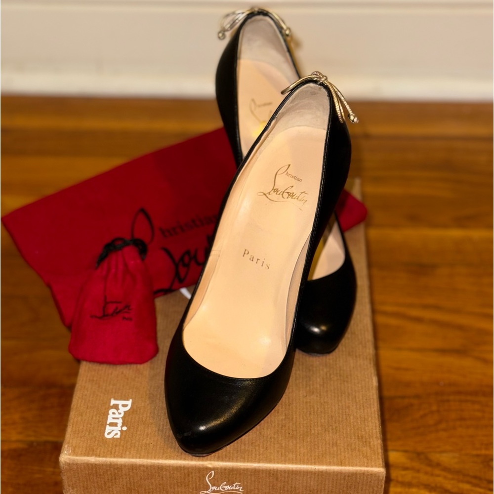 Christian Louboutin Very Gama Black Pumps size 36